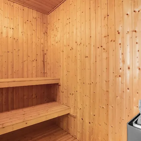 Awesome Home In Hojer With Sauna Højer
