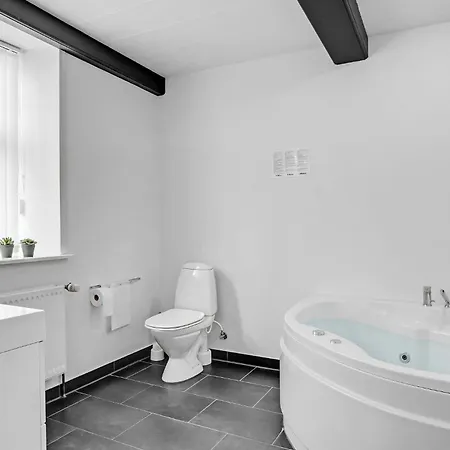 Awesome Home In Hojer With Sauna Højer