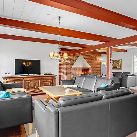 Casa vacanze Awesome Home In Hojer With Sauna *